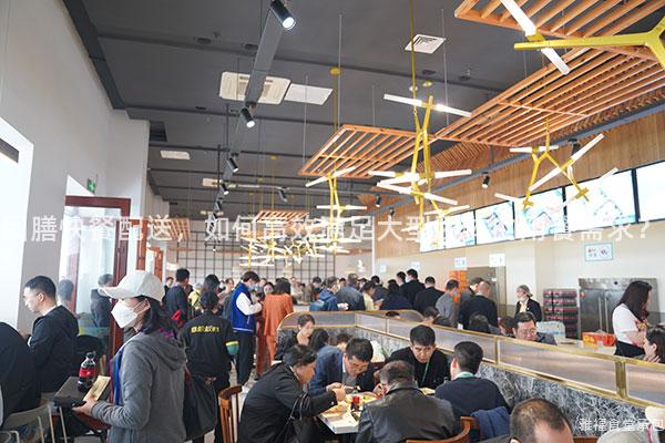 團膳快餐配送，如何高效滿足大型團體的用餐需求？