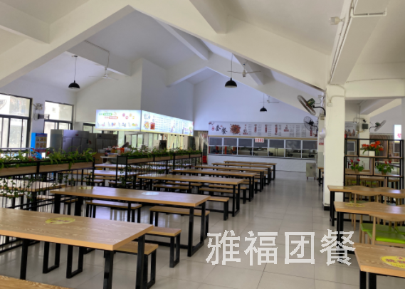 成都大學(xué)食堂承包